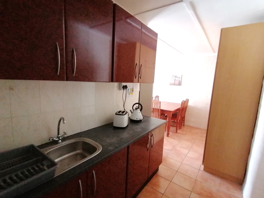 1 Bedroom Property for Sale in Summerstrand Eastern Cape